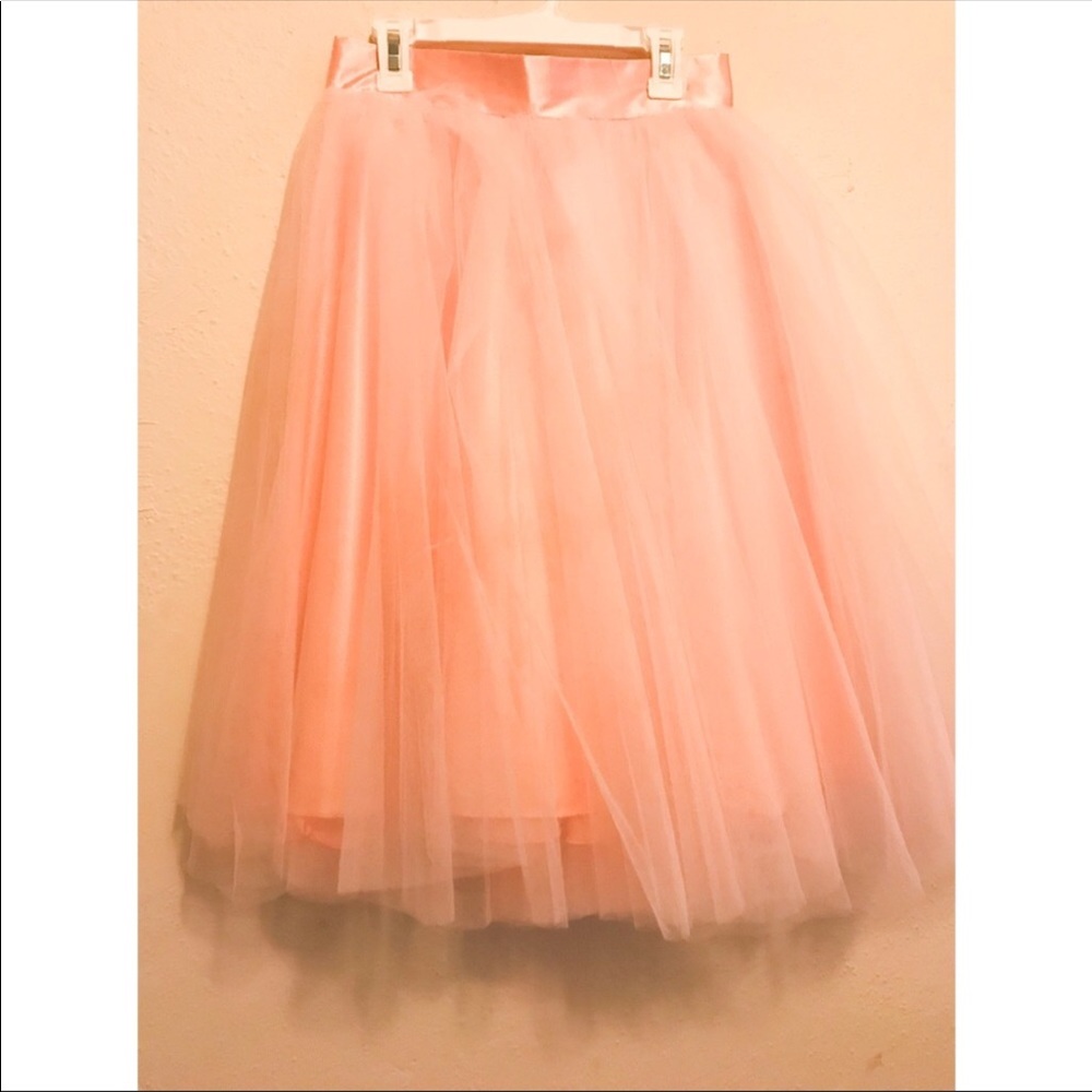 Space 46 midi tulle skirt!